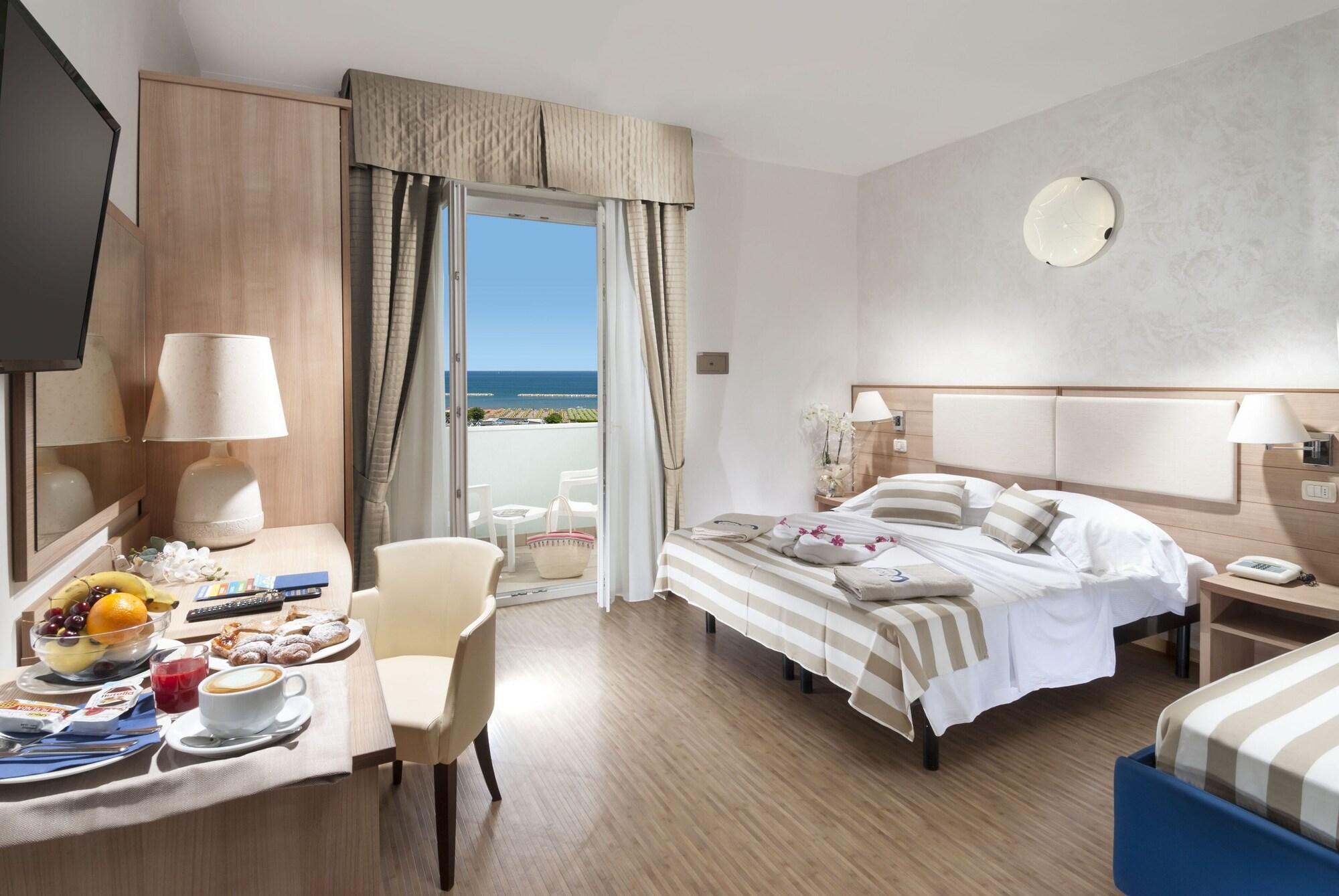Hotel Losanna Gabicce Mare Ngoại thất bức ảnh