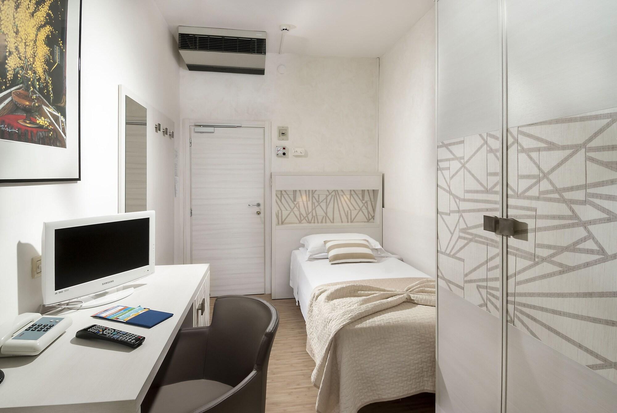 Hotel Losanna Gabicce Mare Ngoại thất bức ảnh
