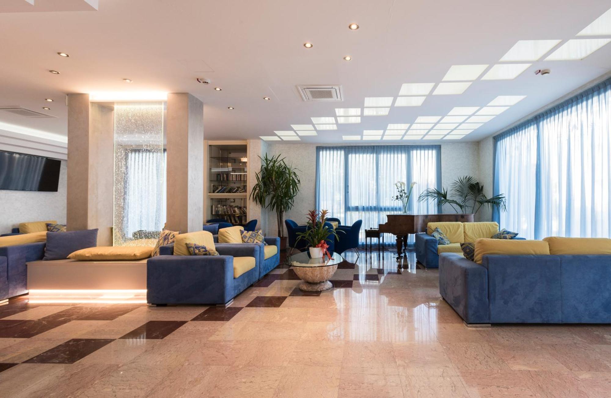 Hotel Losanna Gabicce Mare Ngoại thất bức ảnh
