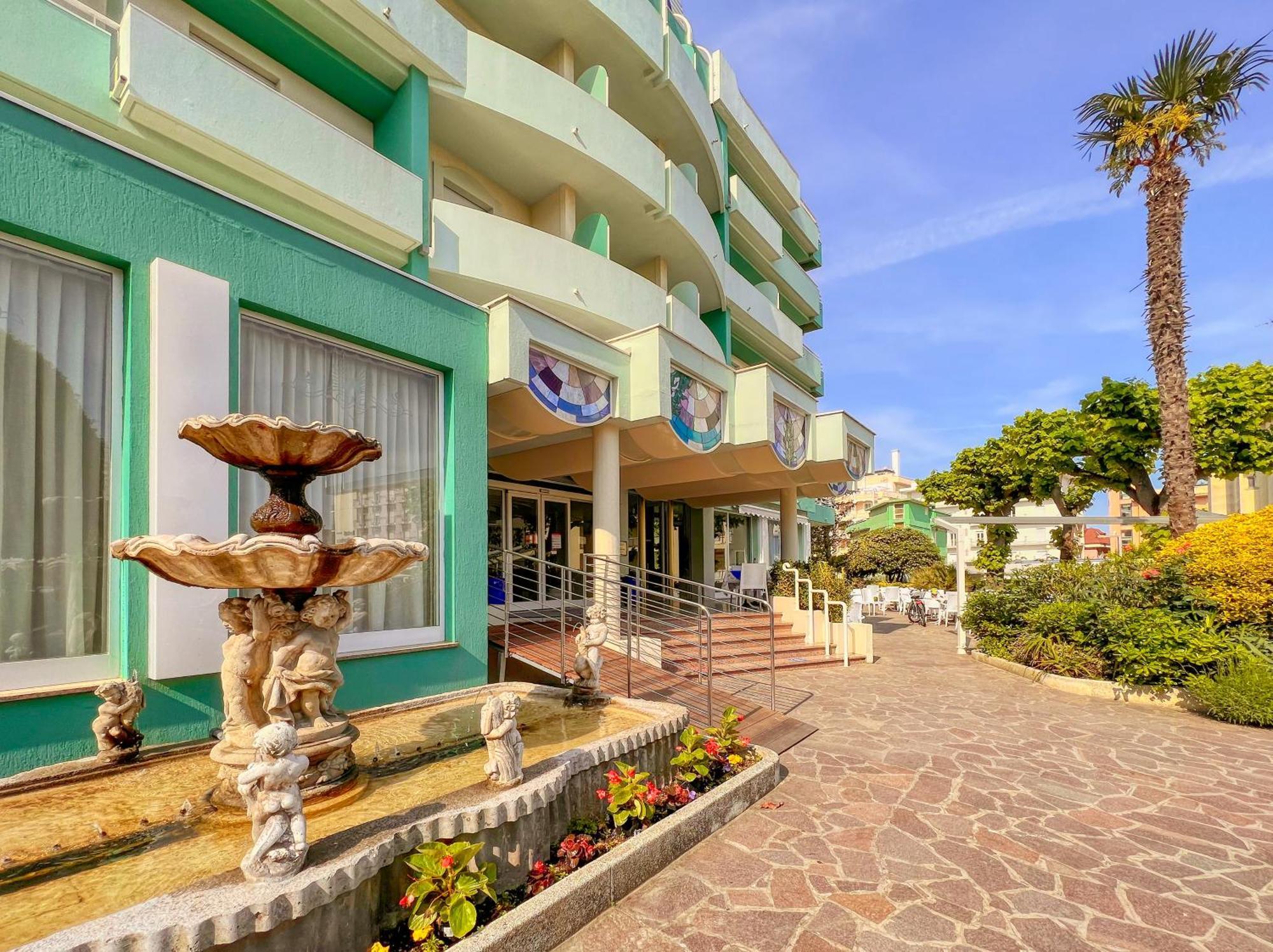 Hotel Losanna Gabicce Mare Ngoại thất bức ảnh