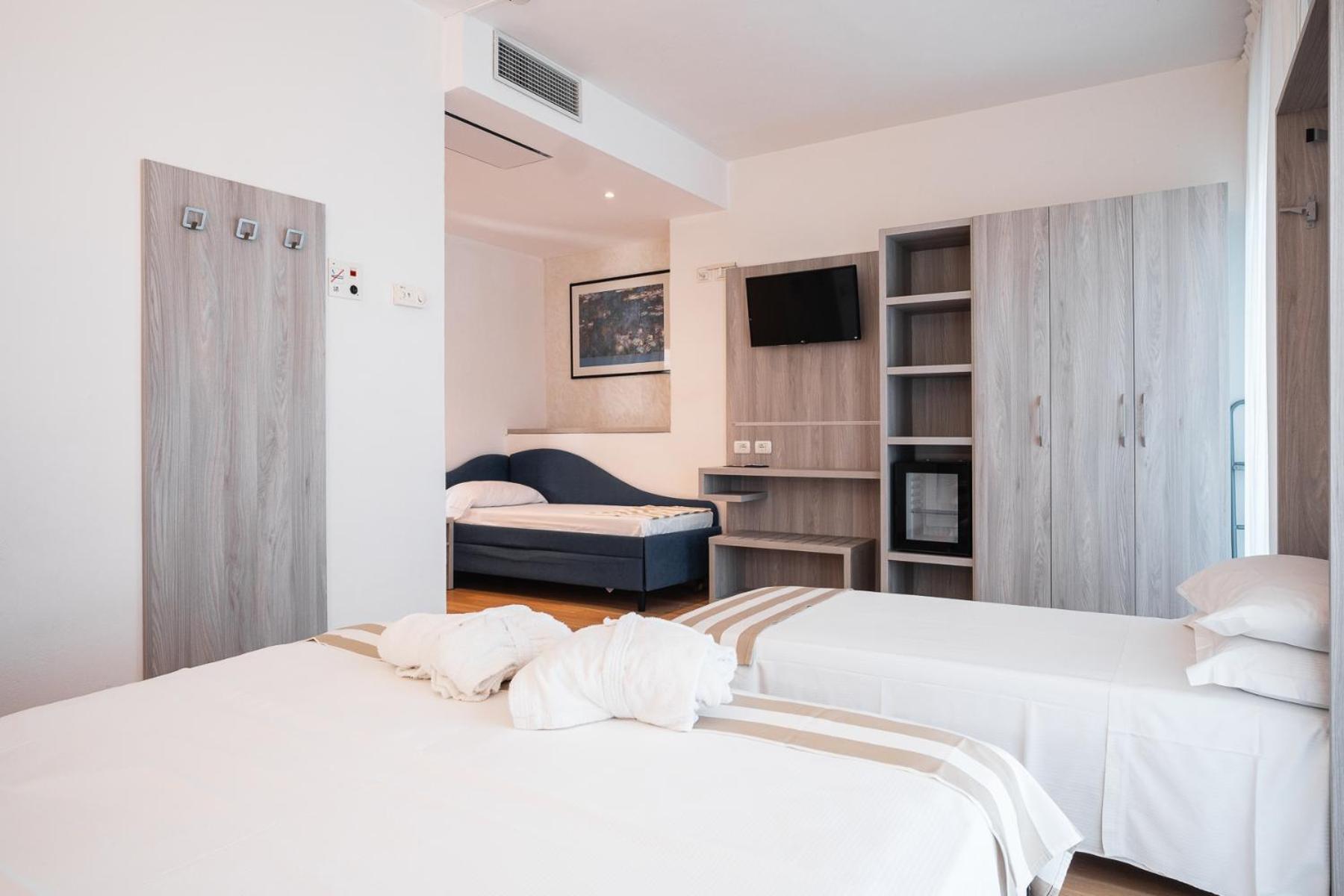 Hotel Losanna Gabicce Mare Ngoại thất bức ảnh