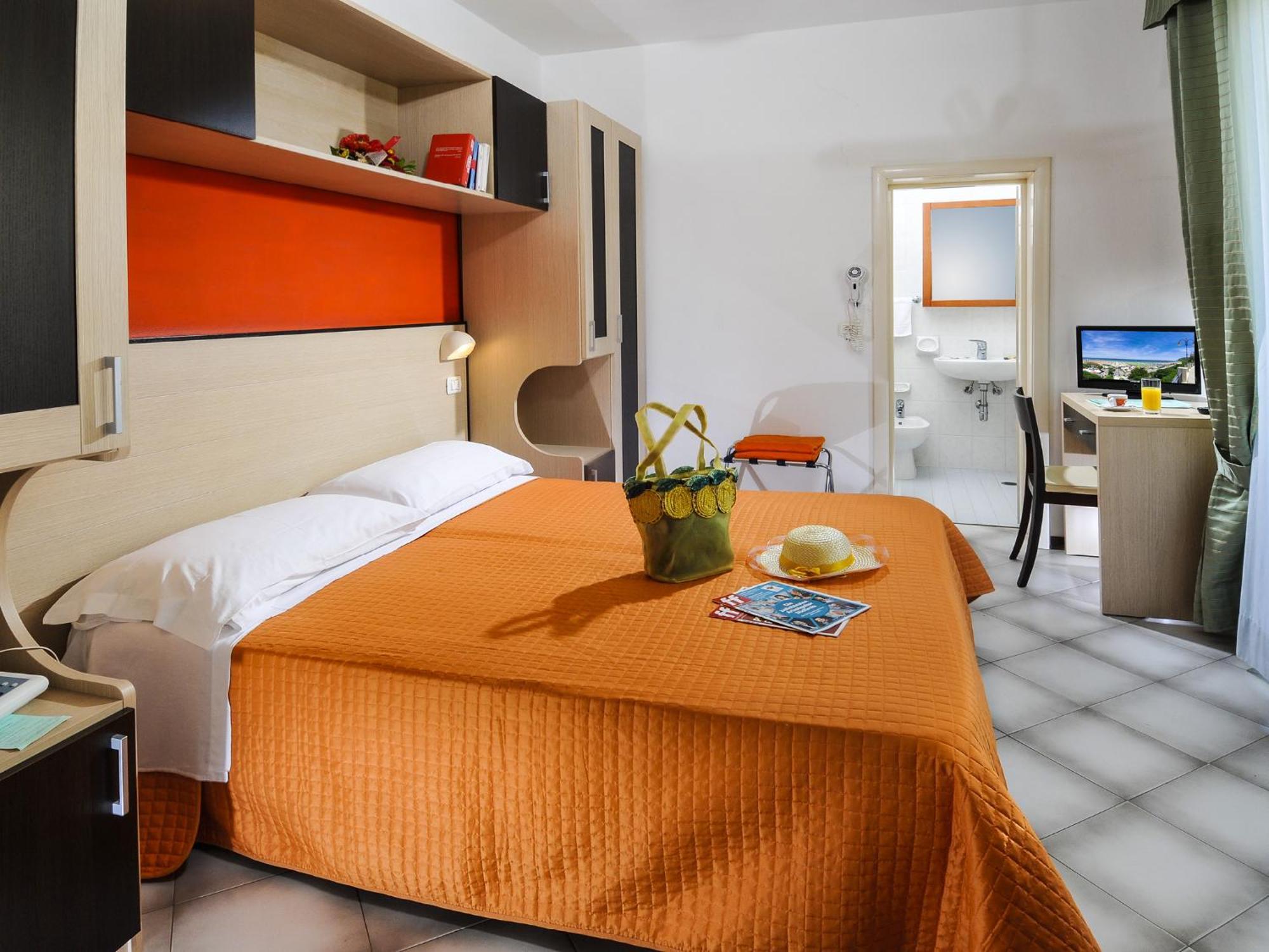 Hotel Losanna Gabicce Mare Ngoại thất bức ảnh