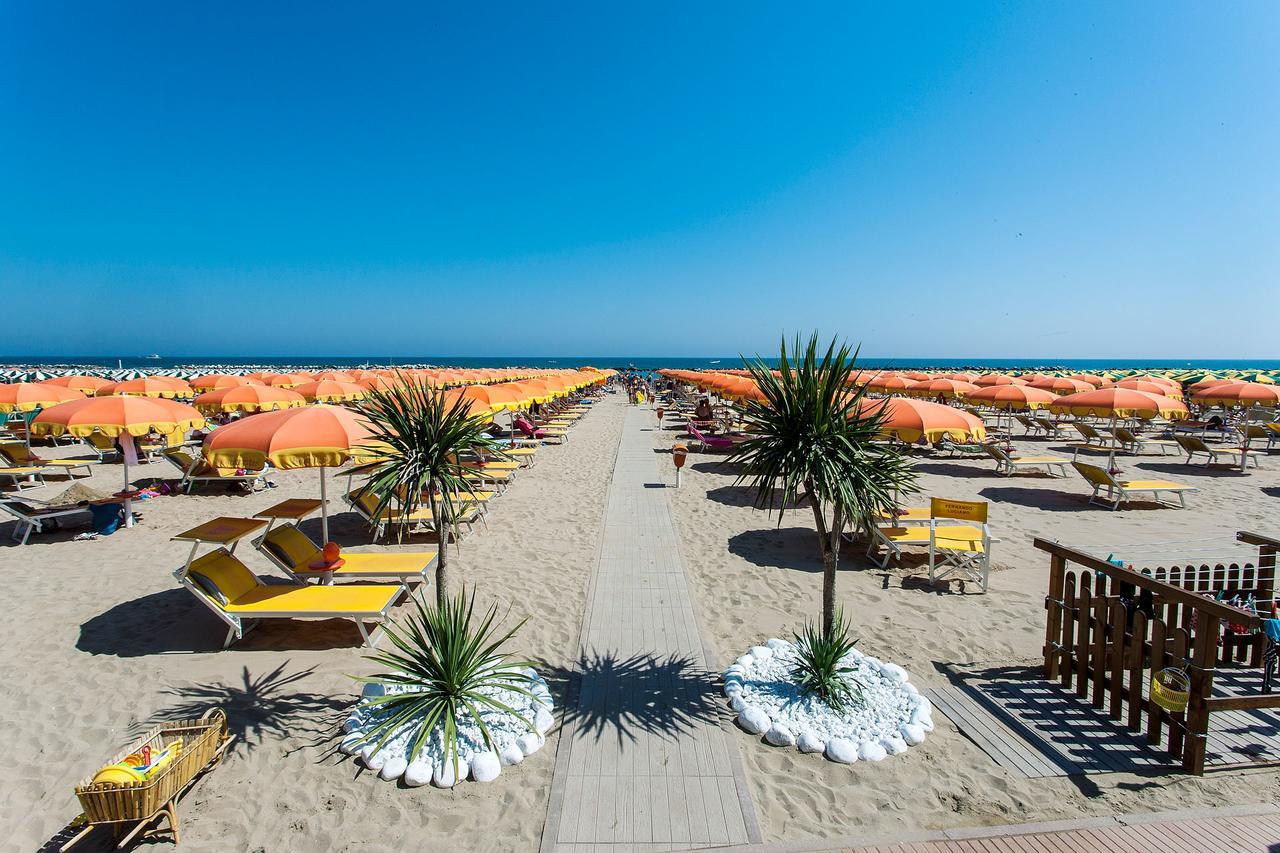 Hotel Losanna Gabicce Mare Ngoại thất bức ảnh